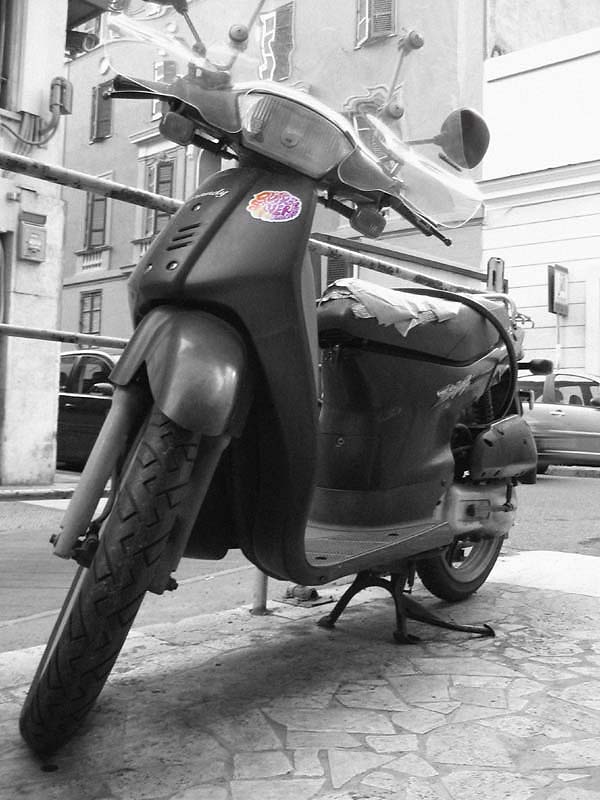 Rome 07 - Moped