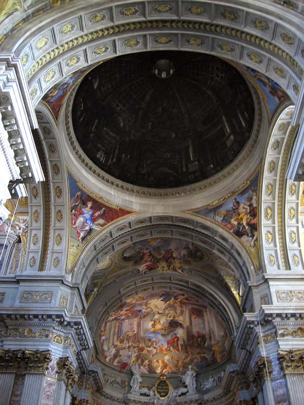 Rome 07 - Sant' Ignazio (the ceiling is flat you know)